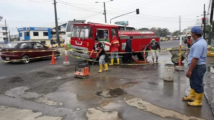 SE NORMALIZA SERVICIO DE AGUA POTABLE EN LA ZONA ALTA DE QUEVEDO.