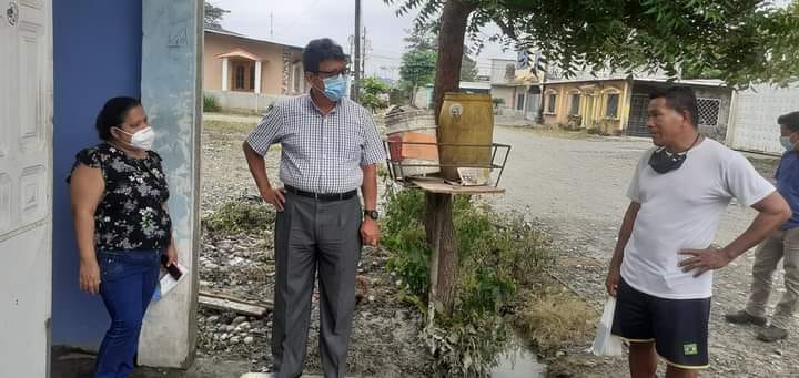 VERIFICANDO NECESIDADES DE POCA PRESIÓN EN AGUA DE LOS SECTORES UBICADOS ATRÁS DE LA PREFECTURA PARA DAR SOLUCIÓN INMEDIATA.