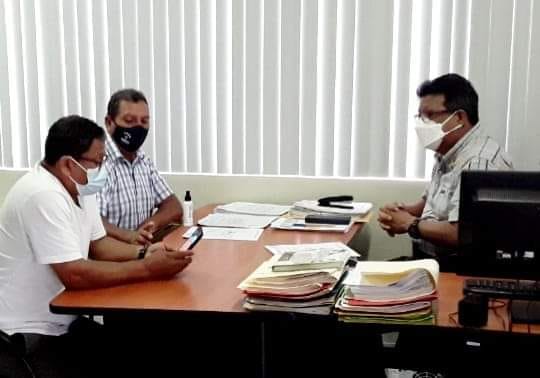 EL ING. NARCISO YONFÁ SE REUNIÓ CON EL PRESIDENTE DEL GAD PARROQUIAL DE SAN CARLOS PARA COORDINAR OBRAS DE AGUA POTABLE EN LA PARROQUIA.