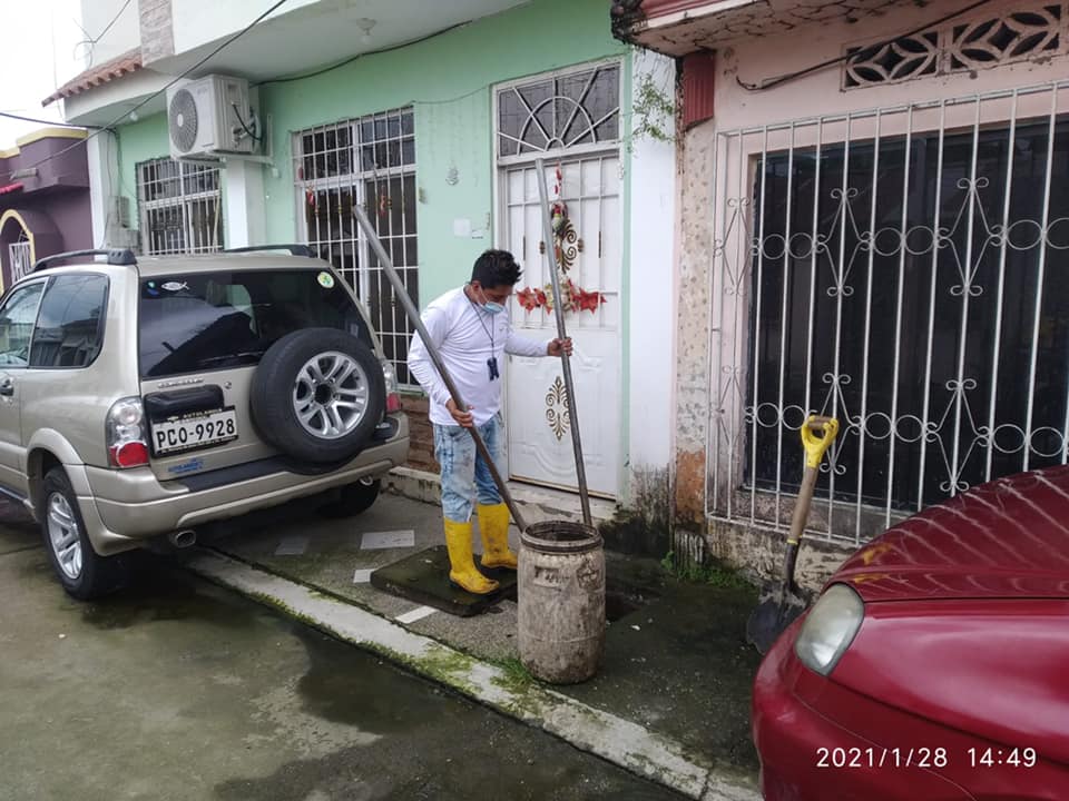 MANTENIMIENTO DE SISTEMA DE ALCANTARILLADO DE LA MZ-4 CALLE G DE LA CIUDADELA EL GUAYACÁN
