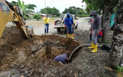 LIMPIEZA EN REDES DE AGUA POTABLE EN LA PARROQUIA RURAL LA ESPERANZA.