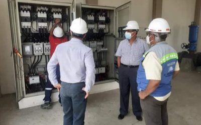EL GERENTE DE LA EPMAPAQ Y EL PERSONAL TÉCNICO DEL BDE SUPERVISARON AVANCES DE LA OBRA DE ALCANTARILLADO SANITARIO PARA QUEVEDO.
