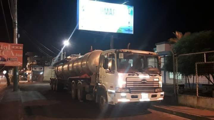 SEGUIMOS ENTREGANDO AGUA POTABILIZADA EN QUEVEDO.