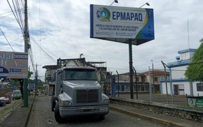 SEGUIMOS ENTREGANDO AGUA POTABILIZADA EN QUEVEDO.