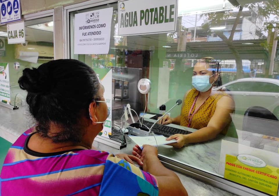 EL ING. NARCISO YONFÁ AGRADECE A LOS USUARIOS QUE PAGAN PUNTUALMENTE LOS SERVICIOS DE AGUA POTABLE Y ALCANTARILLADO.