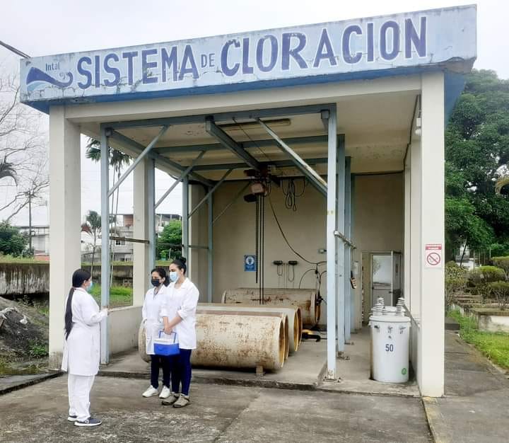 ESTUDIANTES UNIVERSITARIOS REALIZAN SUS PASANTÍAS EN LA EPMAPAQ.