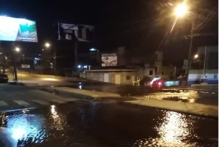 AFECTACIÓN DE UN PUNTO DE LA INTERCONEXION PROVOCÓ FUGA DE AGUA.