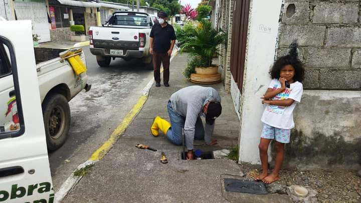 CONTINUAMOS REALIZANDO LIMPIEZA Y MANTENIMIENTO DE GUÍAS DOMICILIARIAS.
