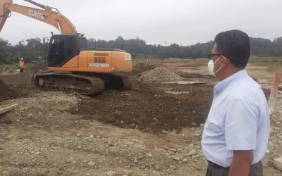 EL GERENTE DE LA EPMAPAQ SUPERVISA LOS TRABAJOS DE CONSTRUCCIÓN DE COLECTORES MATRICES EN EL SECTOR LOS GIRASOLES.