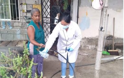 SE REALIZA TOMAS DE MUESTRAS DE AGUA EN DIFERENTES SECTORES DE QUEVEDO.