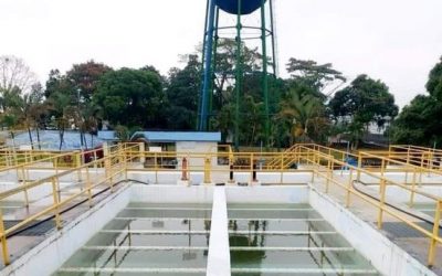 LA PLANTA CENTRAL DE TRATAMIENTO DE AGUA POTABLE Y TANQUE ELEVADO DE LA EPMAPAQ ESTÁN IMPECABLES Y OPERATIVOS.