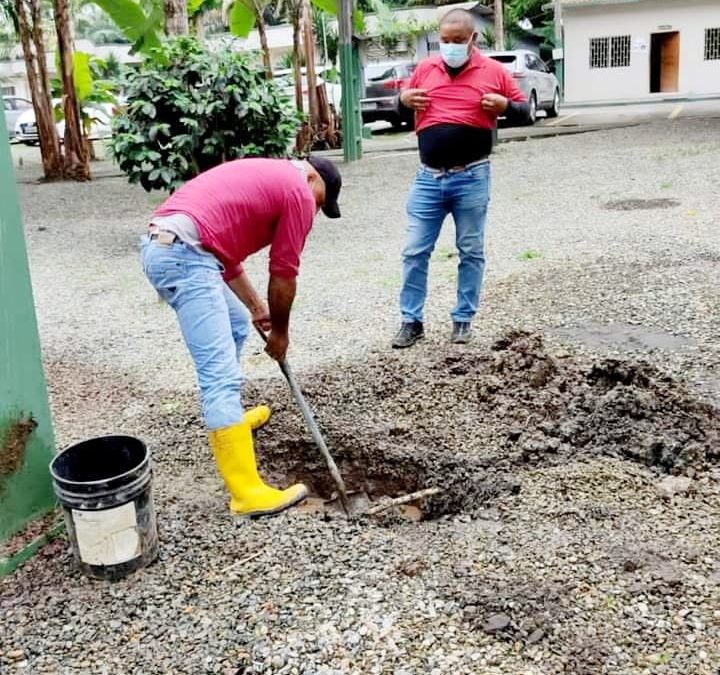 EL SISTEMA DE AGUA POTABLE DE LA CIUDADELA MUNICIPAL RECIBE MANTENIMIENTO POR PARTE DE LA EPMAPAQ