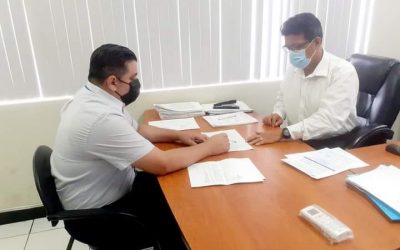 GERENTE DE LA EPMAPAQ AGENDA Y PLANIFICA ACTIVIDADES PARA TODA LA SEMANA CON SU PERSONAL .
