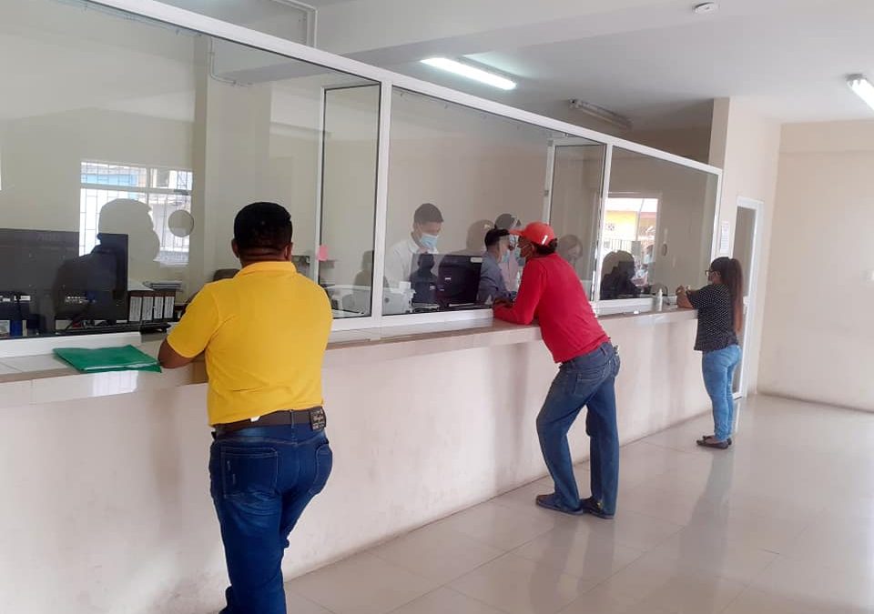 ÁREA GRANDE Y DE CONFORT PARA LOS USUARIOS QUE REALIZAN SUS PAGOS TARIFARIOS MENSUALES.