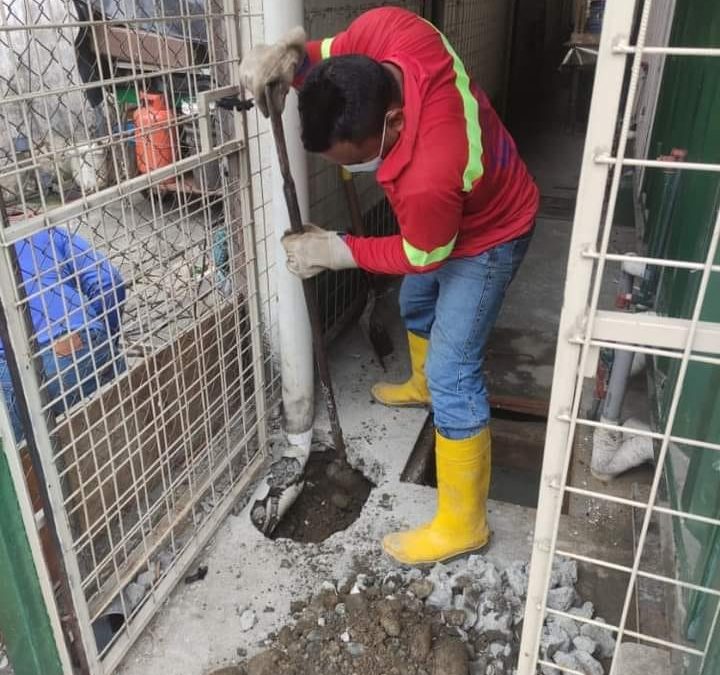 TRABAJOS DE ALCANTARILLADO SANITARIO EN LA PLAZOLETA DEL SABOR.