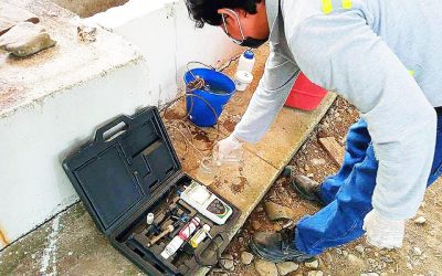 TOMAS DE MUESTRAS DE AGUA RESIDUAL EN LA PTAR DE LA ESPERANZA PARA GARANTIZAR SU SISTEMA