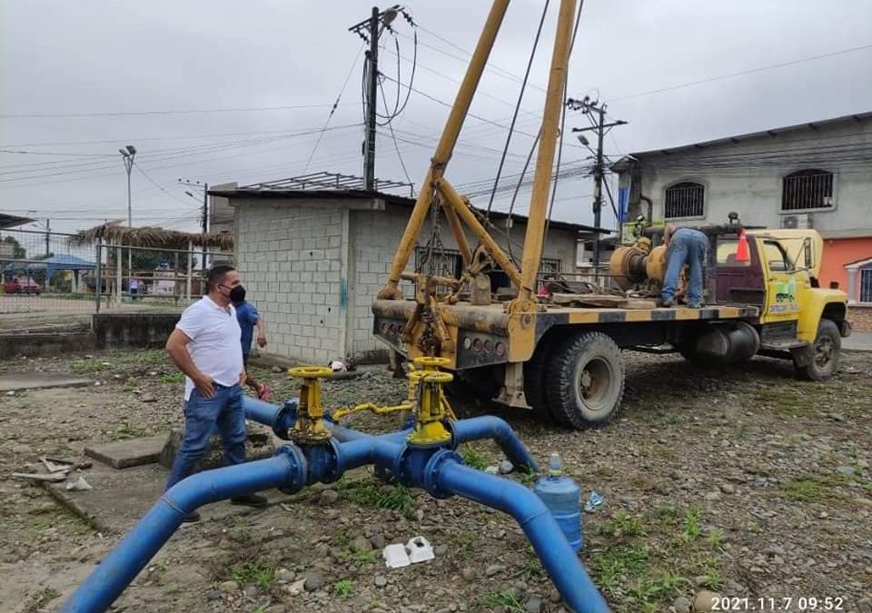 CIUDADELA MI PAÍS RECIBE AGUA A TRAVÉS DEL TANQUERO MUNICIPAL POR TRABAJOS DE MANTENIMIENTO EN SU POZO PROFUNDO