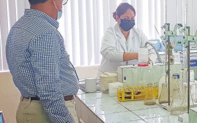 LIMPIEZA INTEGRAL DEL ÁREA DE LABORATORIO
