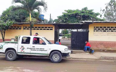 SE REALIZA MANTENIMIENTO AL SISTEMA DE AGUA POTABLE Y ALCANTARILLADO DEL COLEGIO JUAN LEÓN MERA