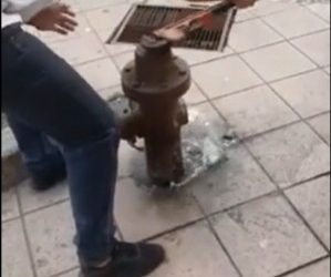 MANTENIMIENTO A LOS HIDRANTES DE QUEVEDO