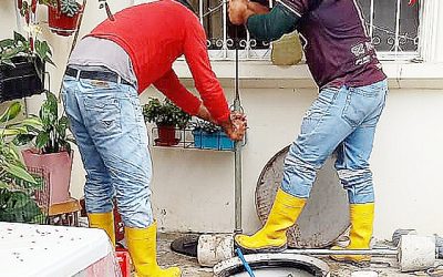 LA EPMAPAQ REALIZA MANTENIMIENTO A LAS GUÍAS DOMICILIARIAS