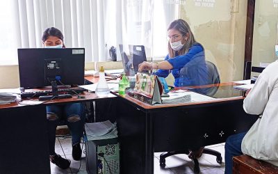 ÁREA ADMINISTRATIVA ATIENDE CON PRONTITUD Y EFICACIA