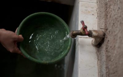LA EPMAPAQ REALIZA TRABAJOS DE MANTENIMIENTO DE GUÍA DOMICILIARIA.