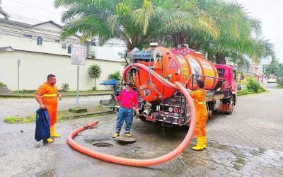 LA EPMAPAQ REALIZA MANTENIMIENTO PREVENTIVO Y CORRECTIVO DEL SISTEMA DE ALCANTARILLADO EN DIFERENTES SECTORES DE QUEVEDO.