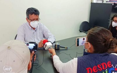 AYER FUE ENTREVISTADO EL GERENTE DE LA EPMAPAQ POR ALGUNOS PERIODISTAS DE QUEVEDO  SOBRE EL PROBLEMA DE LA ZONA DE CAPTACIÓN