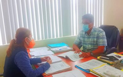 GERENTE DE LA EPMAPAQ RECIBE INFORME Y ASESORÍA DE LA ASESORA JURÍDICA.