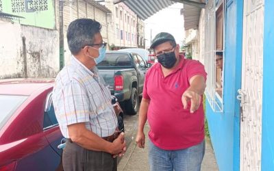 GERENTE DE LA EPMAPAQ ACUDE PERSONALMENTE A ATENDER REPORTE CIUDADANO.