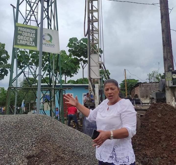 SE PERFORA NUEVO POZO DE AGUA EN RECINTO SELVA ALEGRE DE LA PARROQUIA SAN CARLOS.