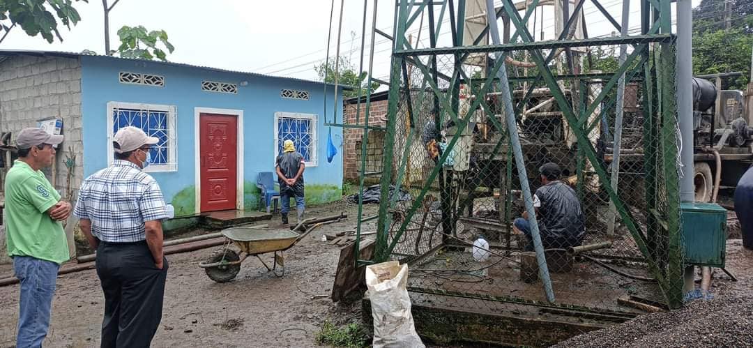 GERENTE DE LA EPMAPAQ SUPERVISA PERFORACIÓN DEL NUEVO POZO PROFUNDO EN SELVA ALEGRE DE SAN CARLOS.