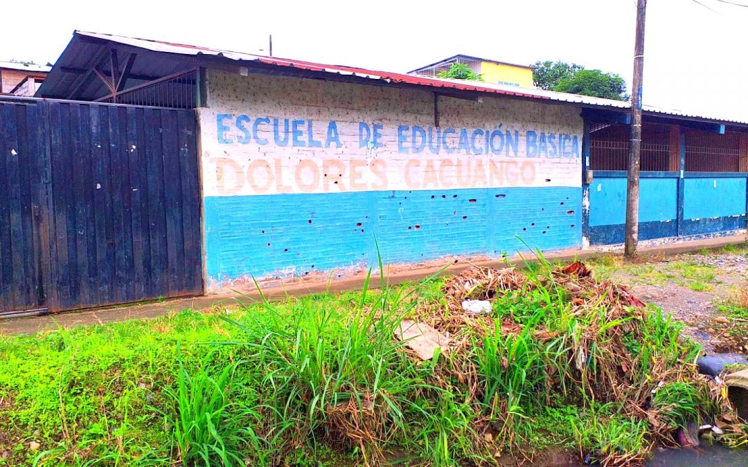 ESCUELA CACUANGO RECIBE MEJORAMIENTO A SU SISTEMA DE AGUA POTABLE POR PARTE DE LA EPMAPAQ.