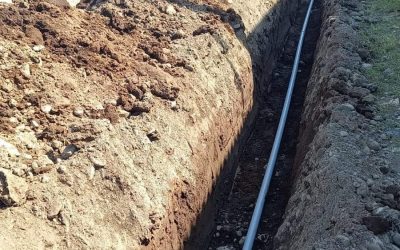 LA EPMAPAQ REALIZA EXTENSIÓN DE REDES DE AGUA POTABLE EN EL SECTOR LA SALUD .