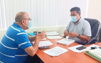 EL USUARIO ES ATENDIDO PERSONALMENTE POR EL GERENTE DE LA EPMAPAQ.