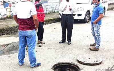 GERENTE DE LA EPMAPAQ REALIZÓ RECORRIDO PARA LA FACTIBILIDAD DE CONEXIONES PARA COLEGIOS NICOLÁS Y QUEVEDO.