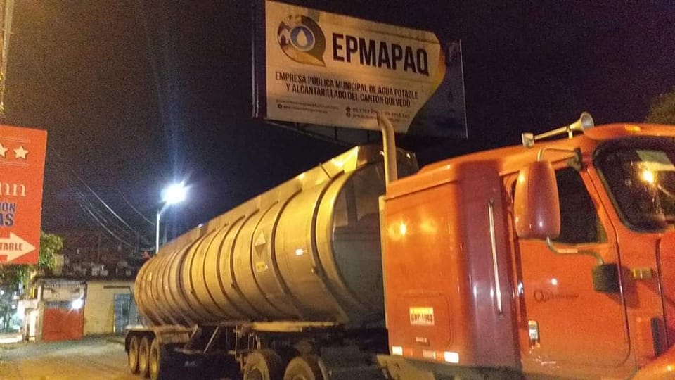 LLEGA SULFATO DE ALUMINIO A LA EPMAPAQ PARA CONTINUAR CON LA Potabilización DEL AGUA .
