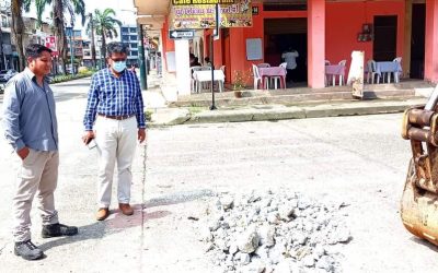 LA EPMAPAQ REALIZA EL MANTENIMIENTO AL SISTEMA DE ALCANTARILLADO SANITARIO EN LA CALLE JUNE GUZMÁN