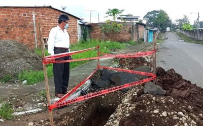 GERENTE DE LA EPMAPAQ SUPERVISA TRABAJOS DE INTERCONEXIÓN EN SAN CARLOS .