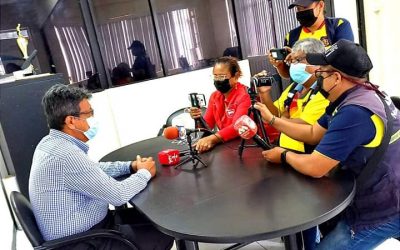 GERENTE DE LA EPMAPAQ FUE ENTREVISTADO POR PERIODISTAS SOBRE RECORRIDO DE OBRAS CON EL ALCALDE DE QUEVEDO